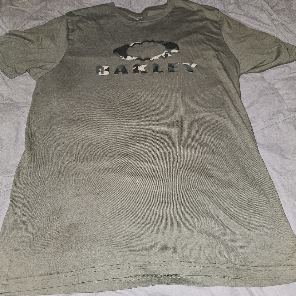 Oakley army green camo t shirt
